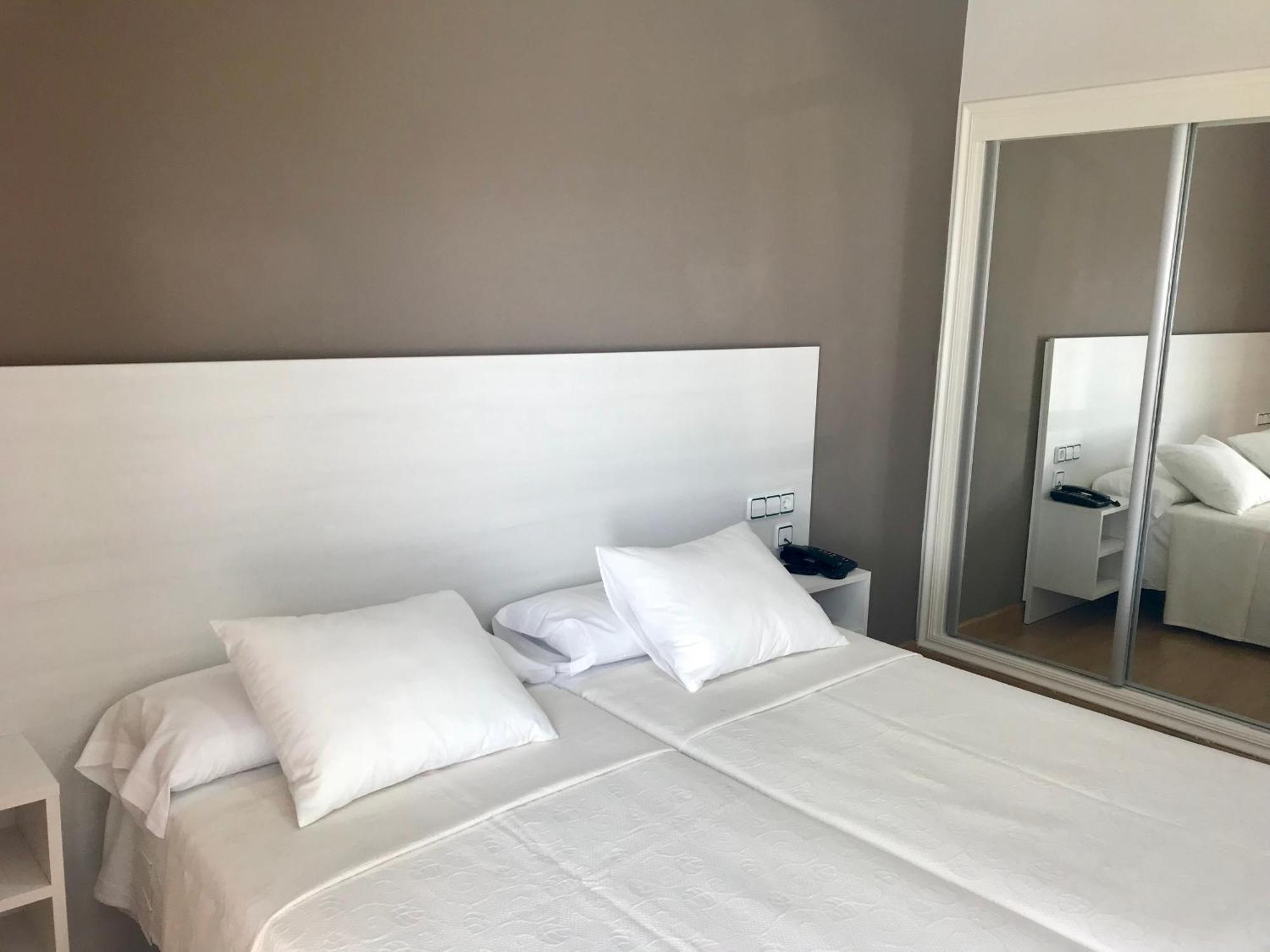 Hotel Nuevo Vichona Sanxenxo Bilik gambar